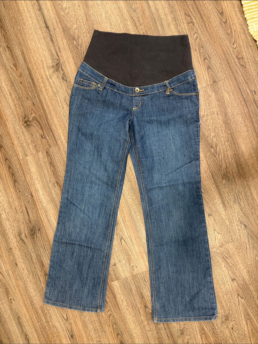 Thyme Classic Blue Maternity Jeans with Stretch Waistband Over The Belly Medium